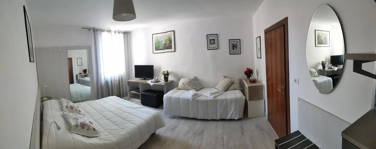 Venice Home 0*,  Италия